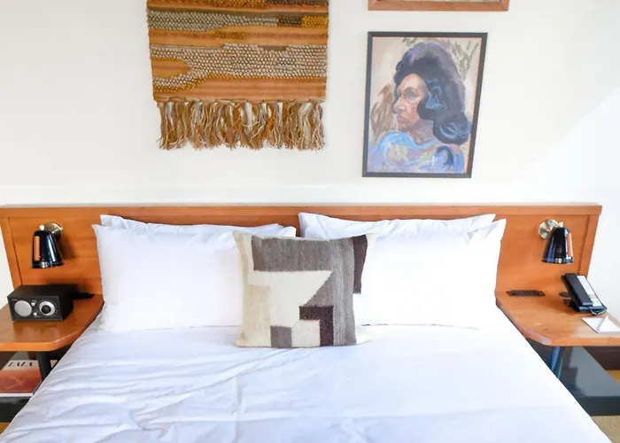 Premium King Room
