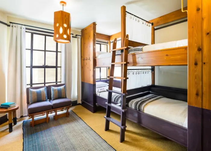 Private Quadruple Room Female only