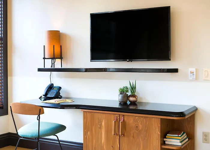 Premium King Room